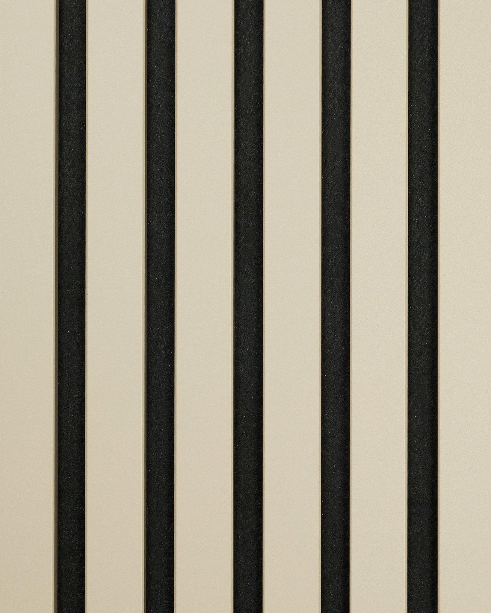 Minimalistisch geometrisch patroon van beige en black strepen op het Hue | Sample / Stone akoestische houten paneel van WoodUpp.