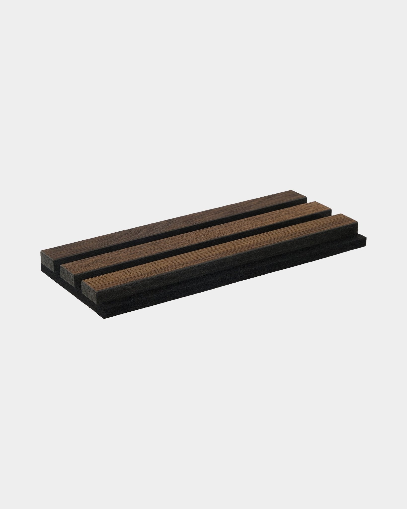 WoodUpp Rustic Sample dienblad in Smoked Oak met afwisselend donkere en middelbruine brown houten latten, ontworpen als accessoire of displaystuk.