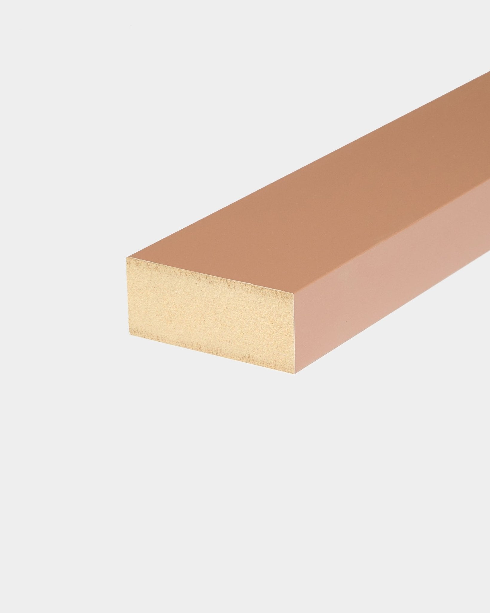 WoodUpp eindlamel Clay (6,7 cm) Akoestisch paneel accessoire met gladde afwerking, ontworpen voor MDF-frame of Akupanel installatie, weergegeven op een witte achtergrond.