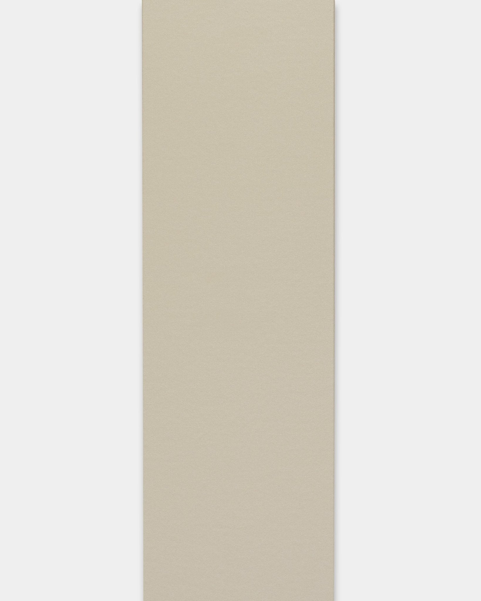 WoodUpp Akupanel rechthoekig Akoestisch paneel in Lamella/Stone-afwerking, 240 cm lang met randafwerking, afgebeeld tegen een witte achtergrond.