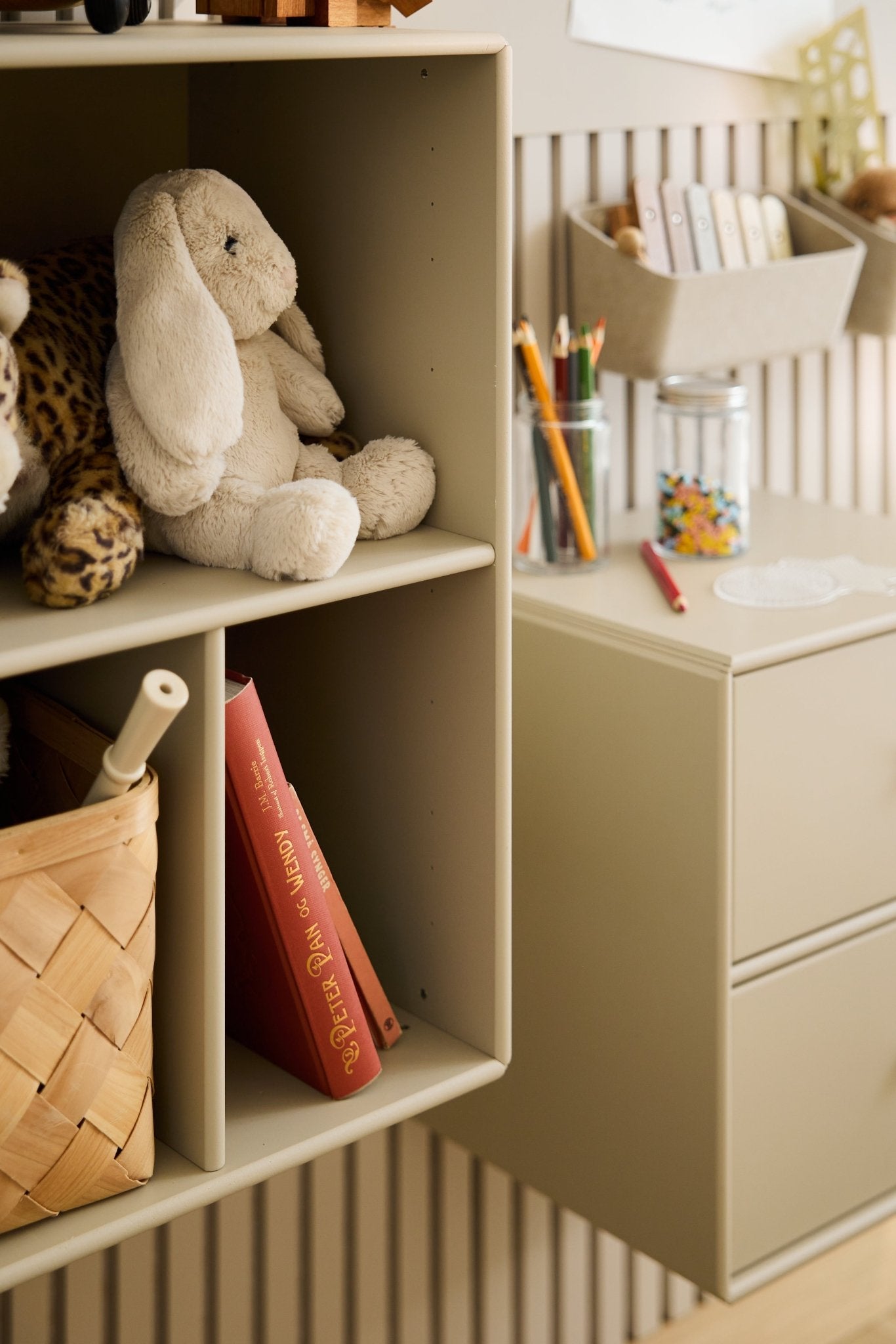 Arka | Open Cabinet / Beige